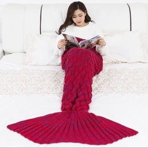 Girls Mermaid red blanket